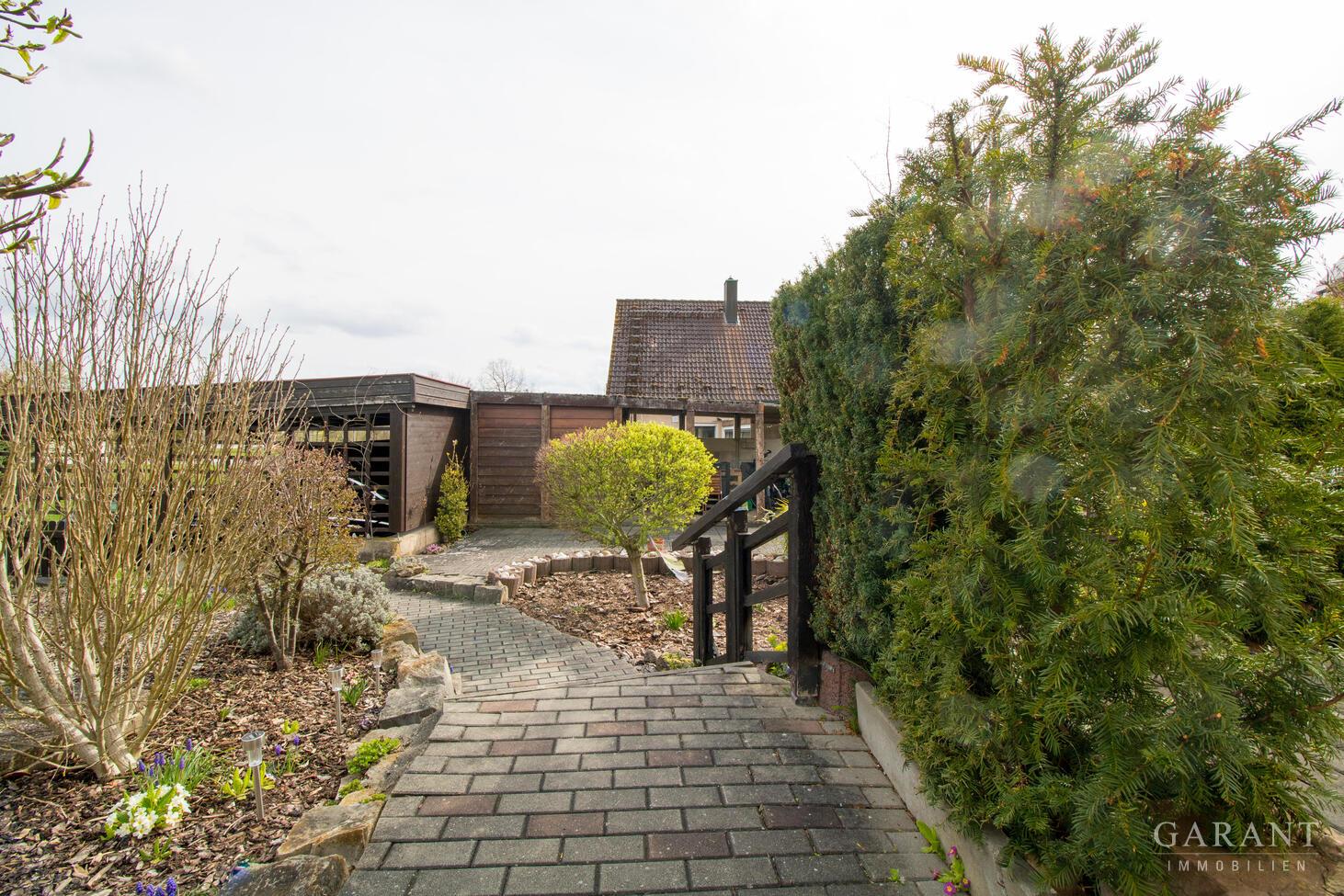 Aussen Gartenweg Süden