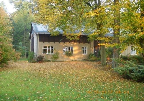 Herbst am Forsthaus