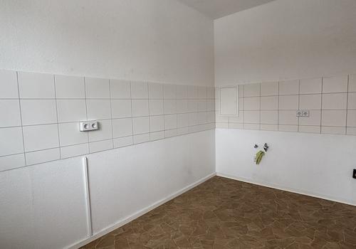 Küche mit Fliesenspiegel