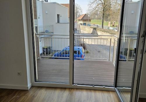 Balkon mit Abendsonne