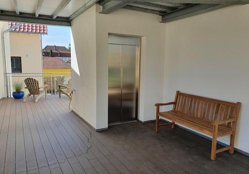 Gemeinschaftsterrasse im 1. OG