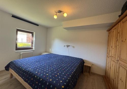 Schlafzimmer 2 Einliegerwohn.