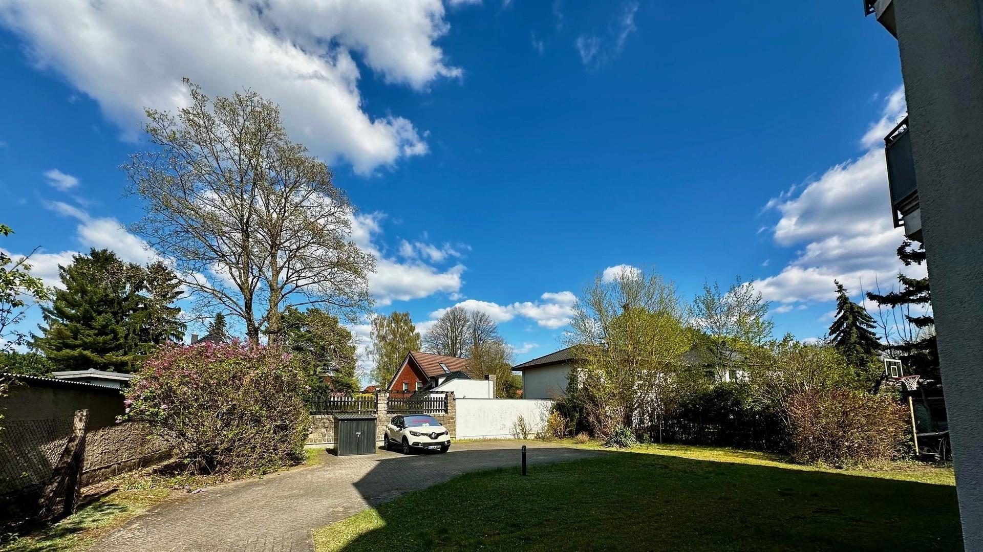 Garten mit Stellplätzen