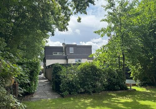 eingewachsener Garten