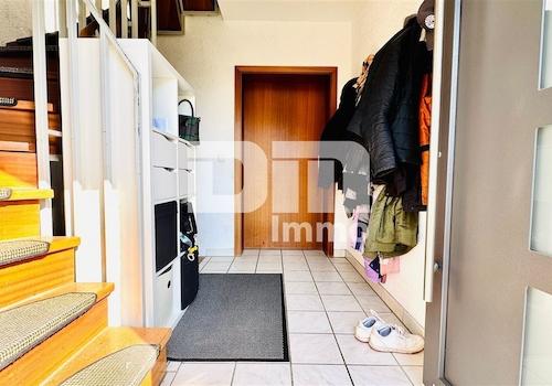 EG Haupteingang / Windfang / Treppenaufgang