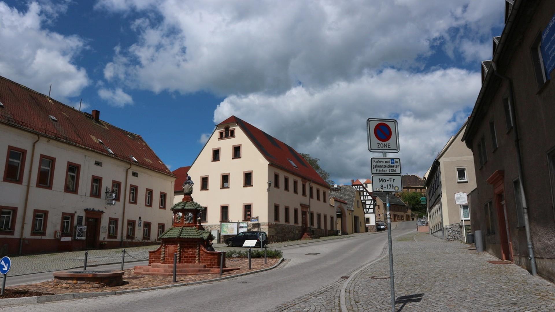 Zentrum mit Töpferbrunnen