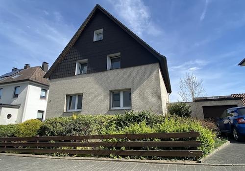 Straßenfront