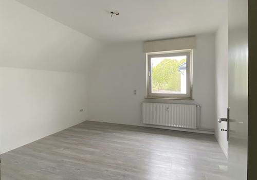 Raum 2, OG