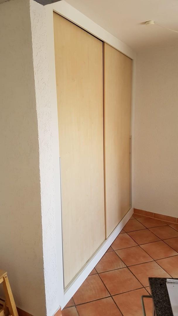 Schiebetürenschrank Küche OG