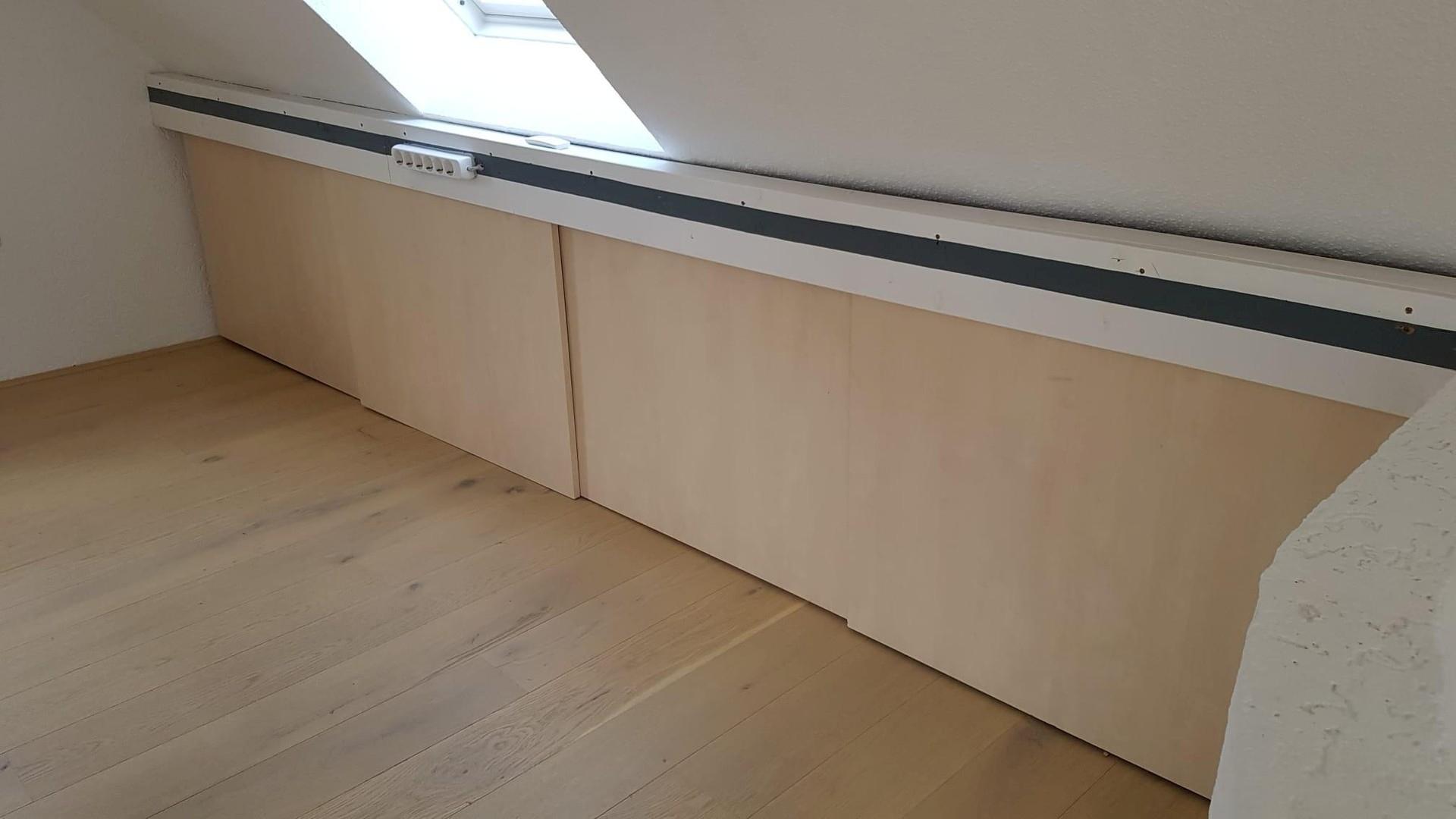 Schiebetürenschränke im DG