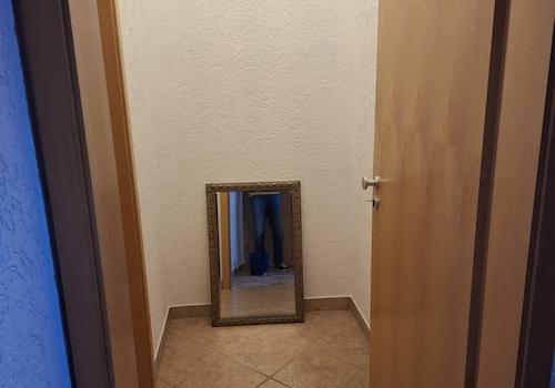 Eingang in EG-Räume