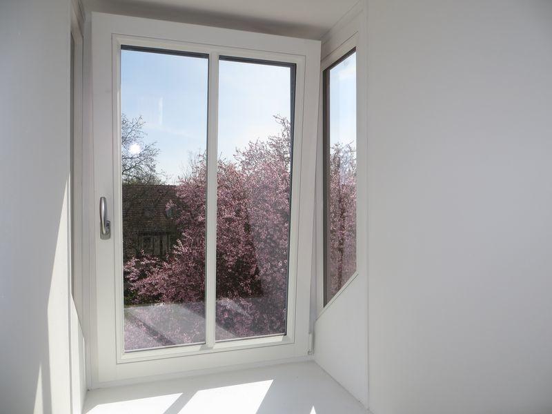 Küchenfenster - Blick in den Frügling