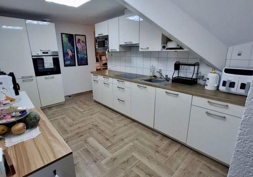 0d5ee0b7-1361-4d71-ad36-770adcddb565