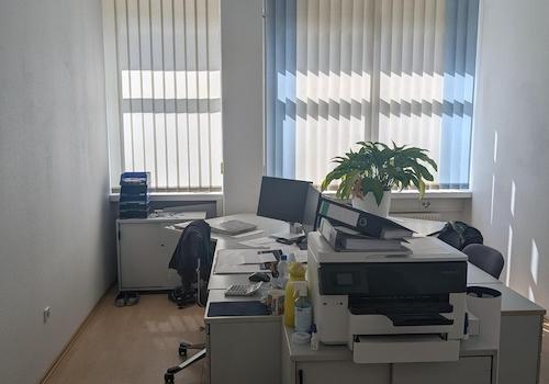 Büro 1v3 im EG