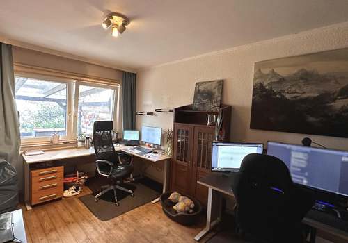 Büro-/Schlafzimmer
