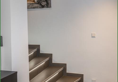Treppenaufgang ins Erdgeschoss