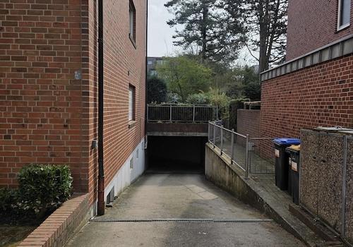 Einfahrt zur Tiefgarage