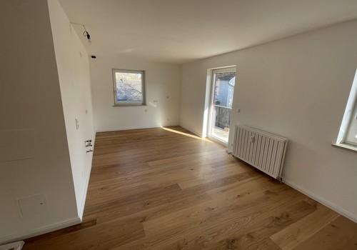 Küche mit offenenm Eßbereich