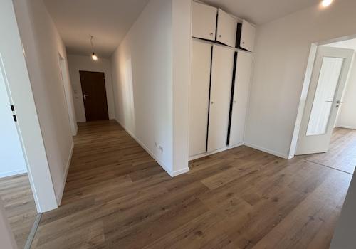 Flur mit Einbauschrank