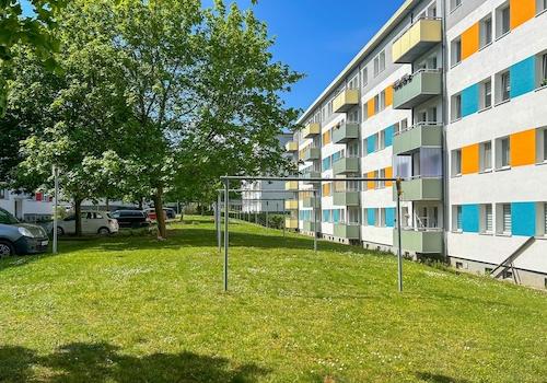 Ansicht Balkonseite_Zaderastraße 78-86_Frühjahr