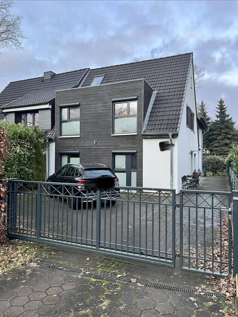 Haus Vorderansicht