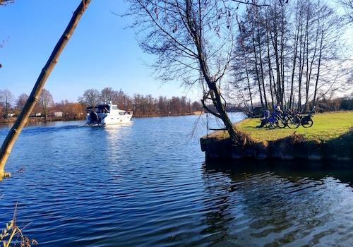 Fluss und See; 5 Fußminuten