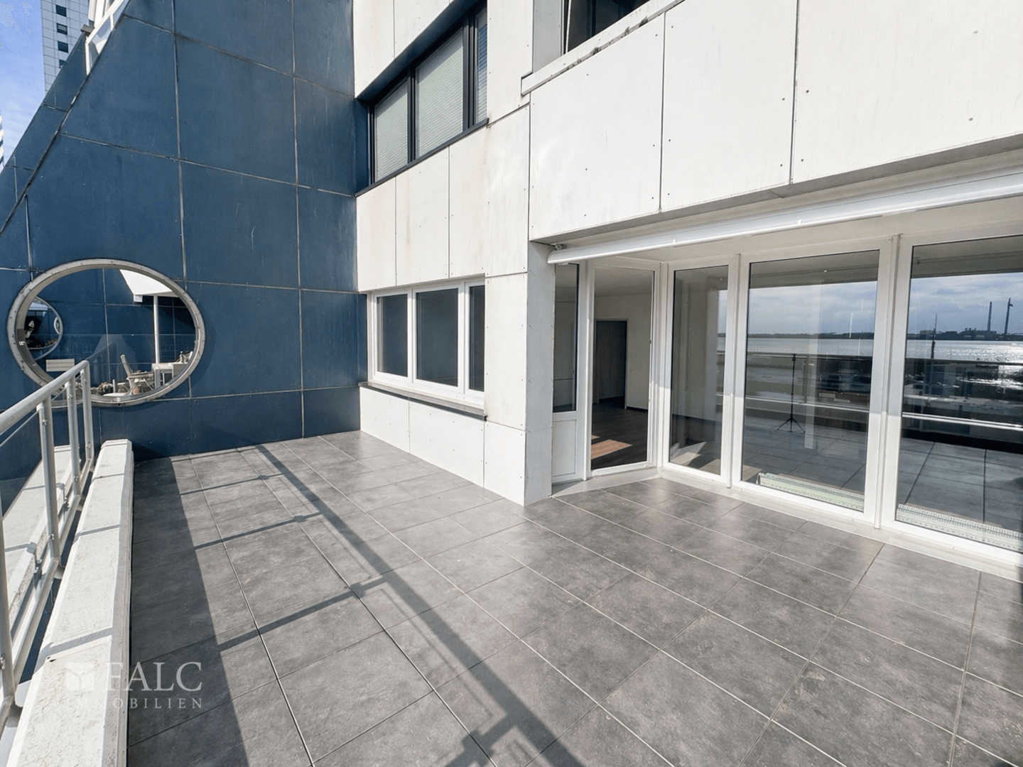 Eine Terrasse zum ausspannen und genießen!