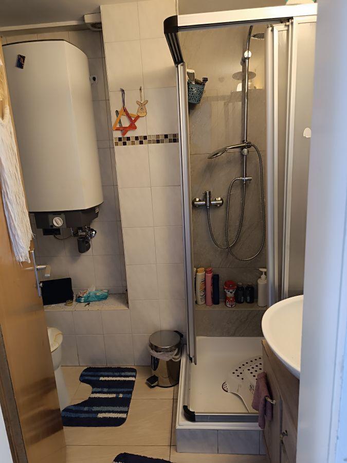 70c0f677-8a7f-4df2-a380-cea2885ec872