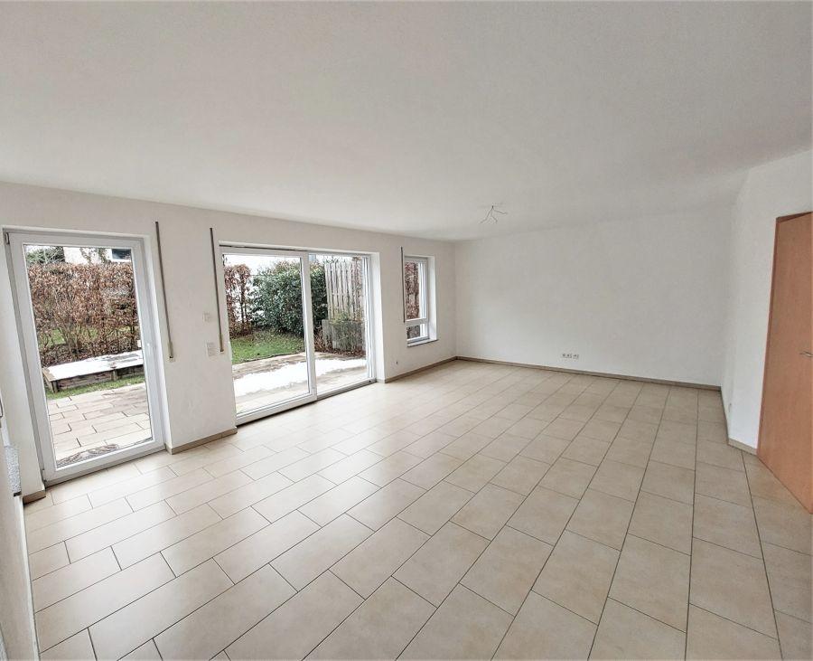 01 Teilansicht Wohnz.