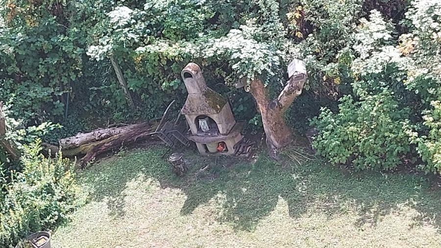 GRILLHÄUSCHEN IM GARTEN