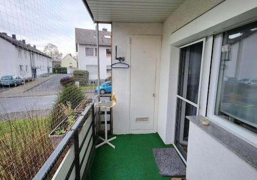 Balkon 2 mit Abstellraum