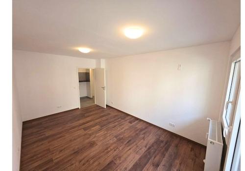 Helles Zimmer 2 mit Balkon