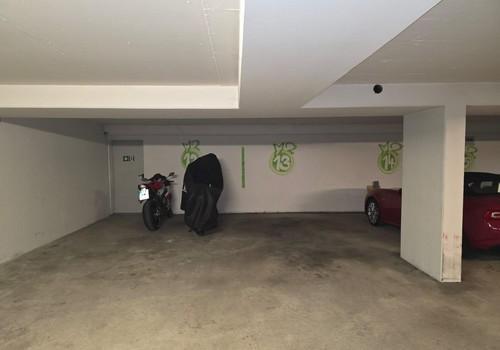 Einzelstellplatz (kein Duplex)