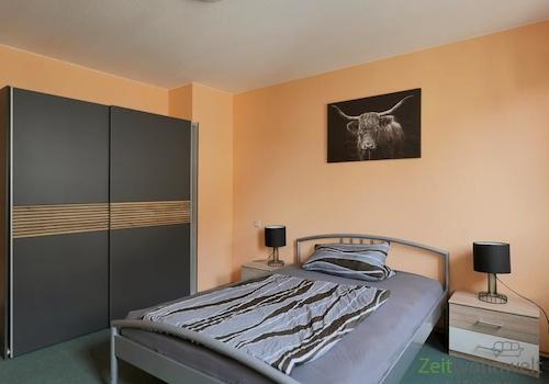 Blick ins Schlafzimmer