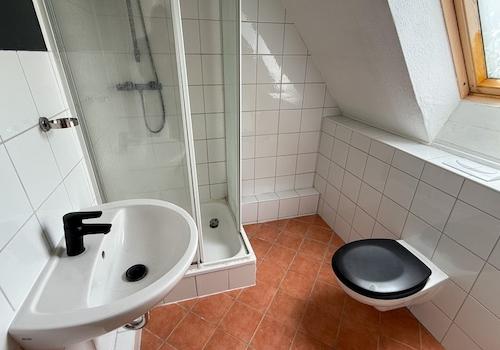 Duschbad im DG