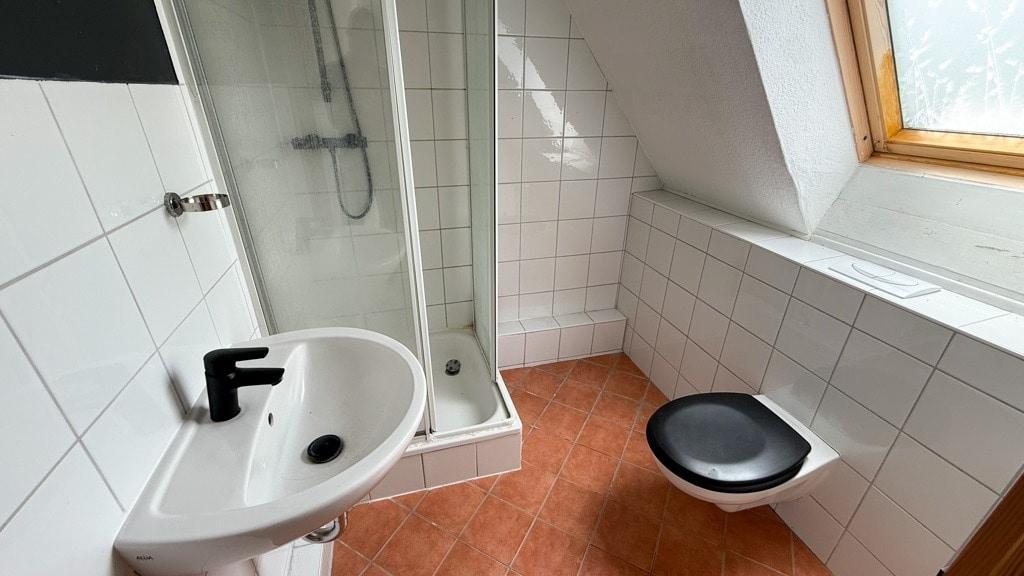 Duschbad im DG