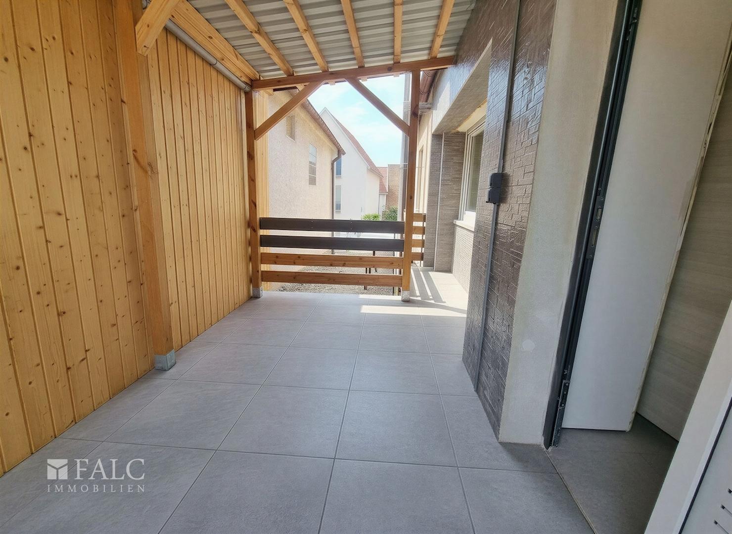 Balkon I - (KI generiert)