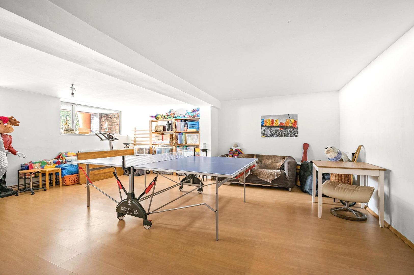Hobbyraum/Büro im Souterrain