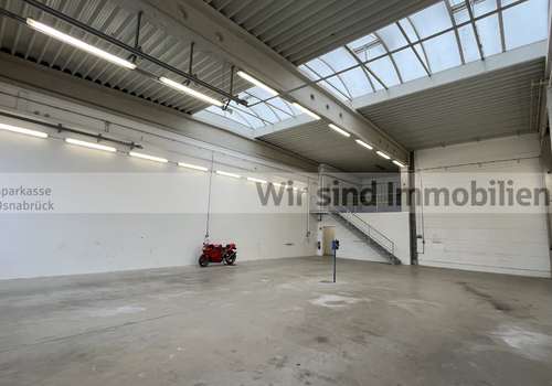 Halle / Vorbereitungsraum