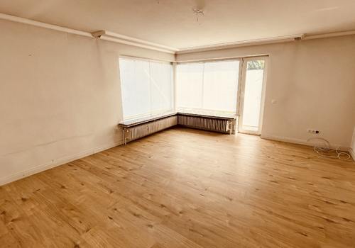 Wohnzimmer mit Terrassentür