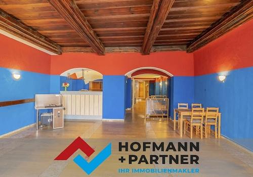 großer Raum 3 mit Balkendecke