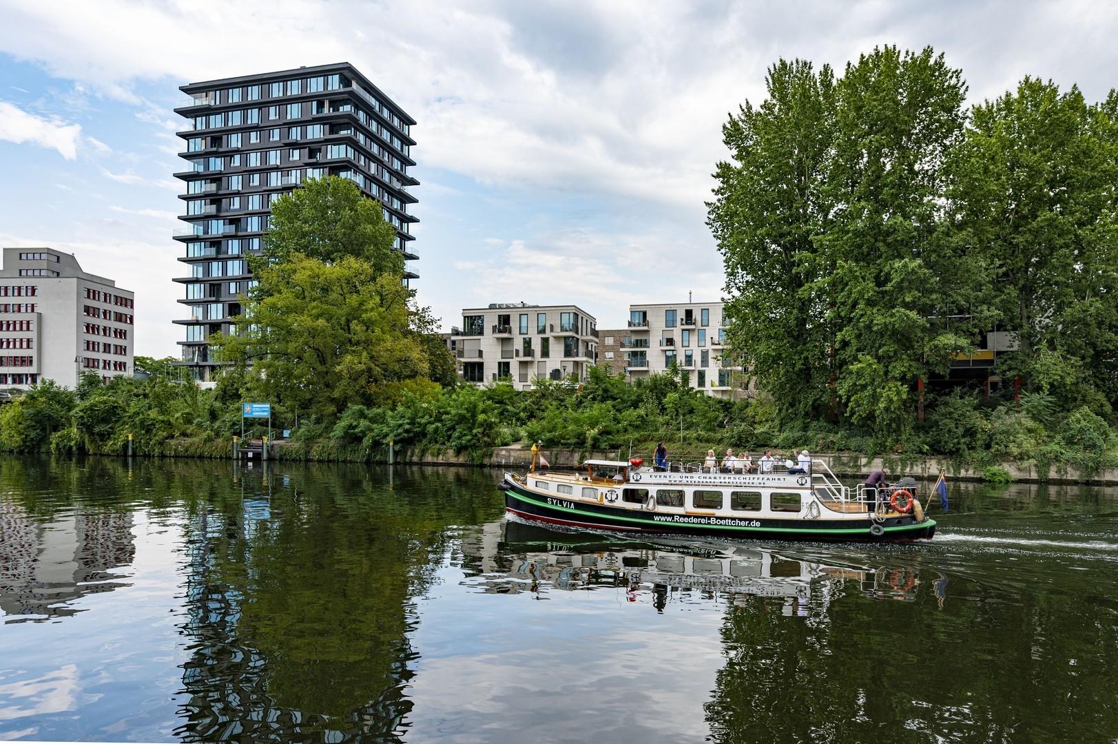 B&L Gruppe/Foto: HJ Darlison