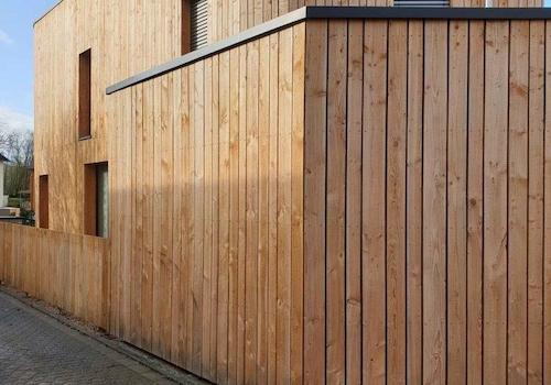 robuste Holzfassade