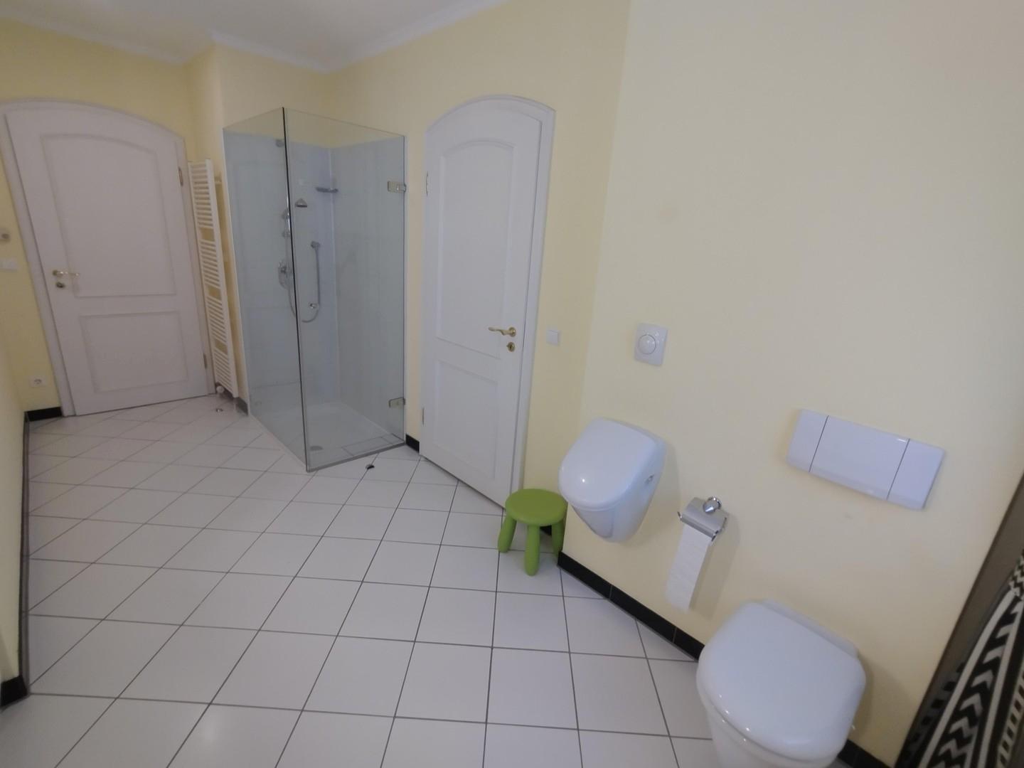 Bad zum Kinderzimmer