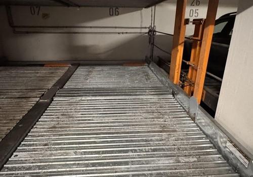 Tiefgaragenstellplatz