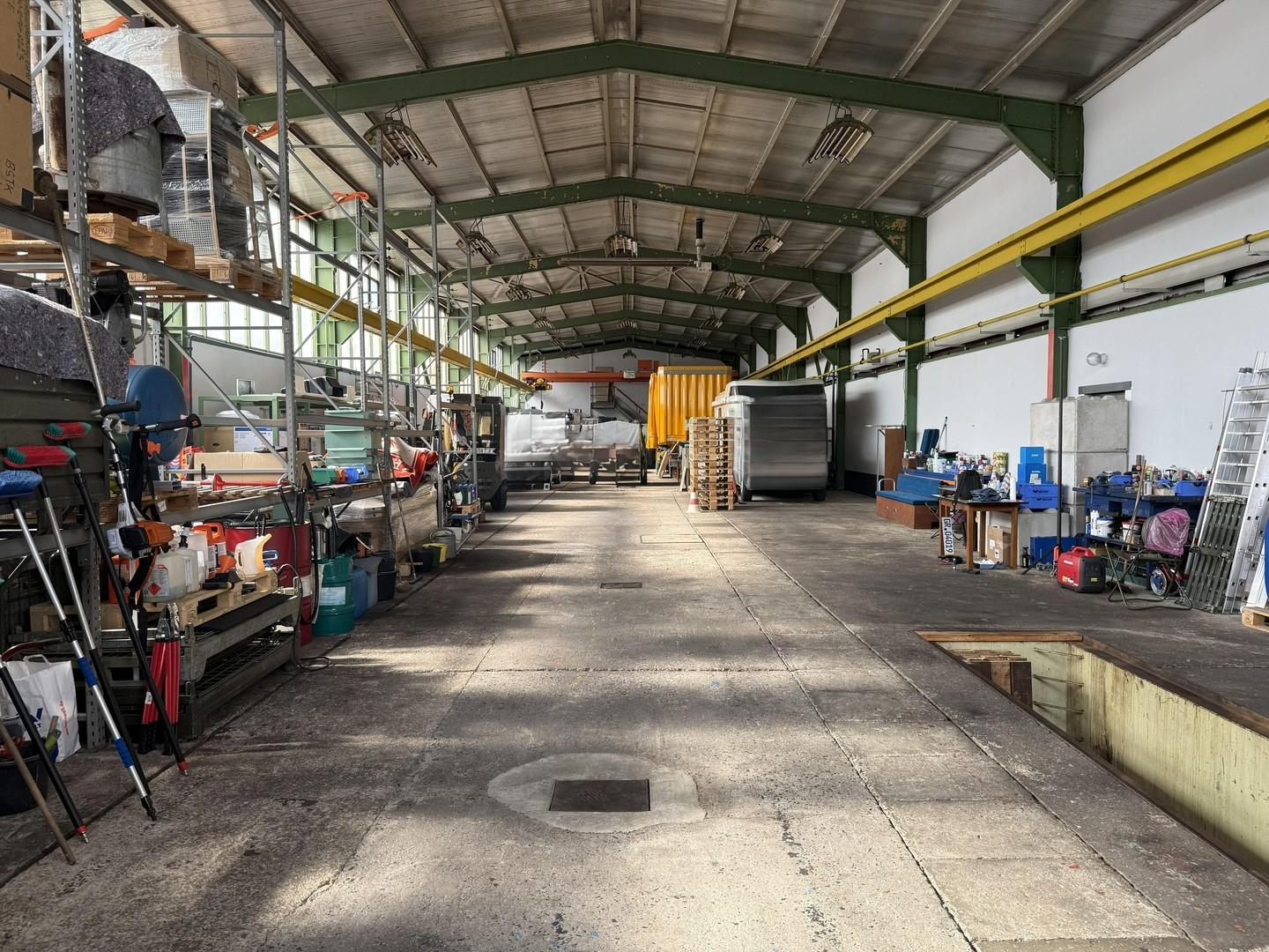 Halle 1 - Gesamt EG+OG 860m²