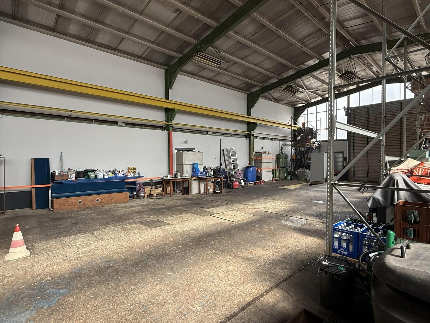 Halle 1 - Gesamt EG+OG 860m²