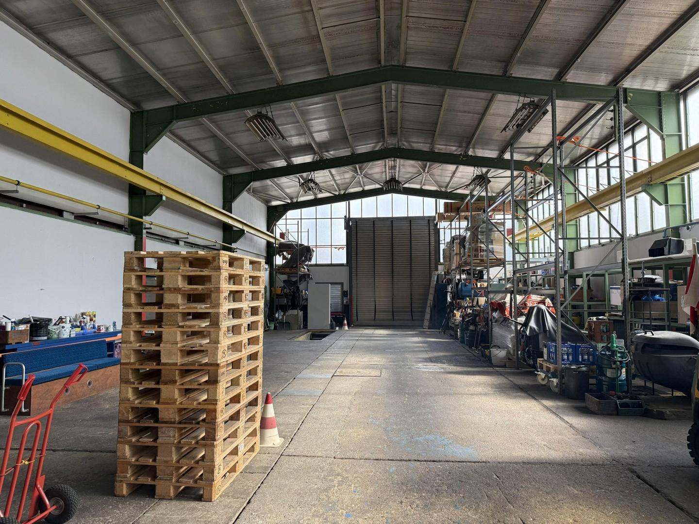 Halle 1 - Gesamt EG+OG 860m²