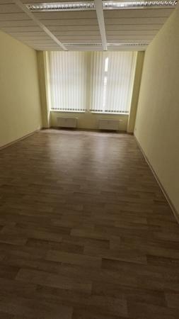 Büro 1