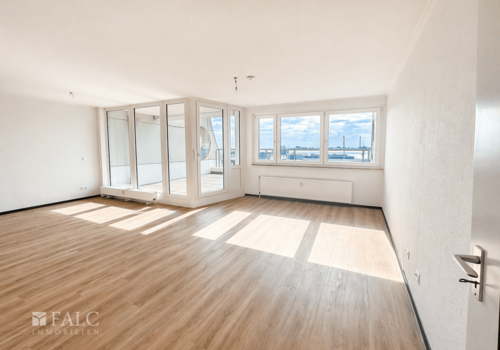 Großes, einladendes Wohnzimmer